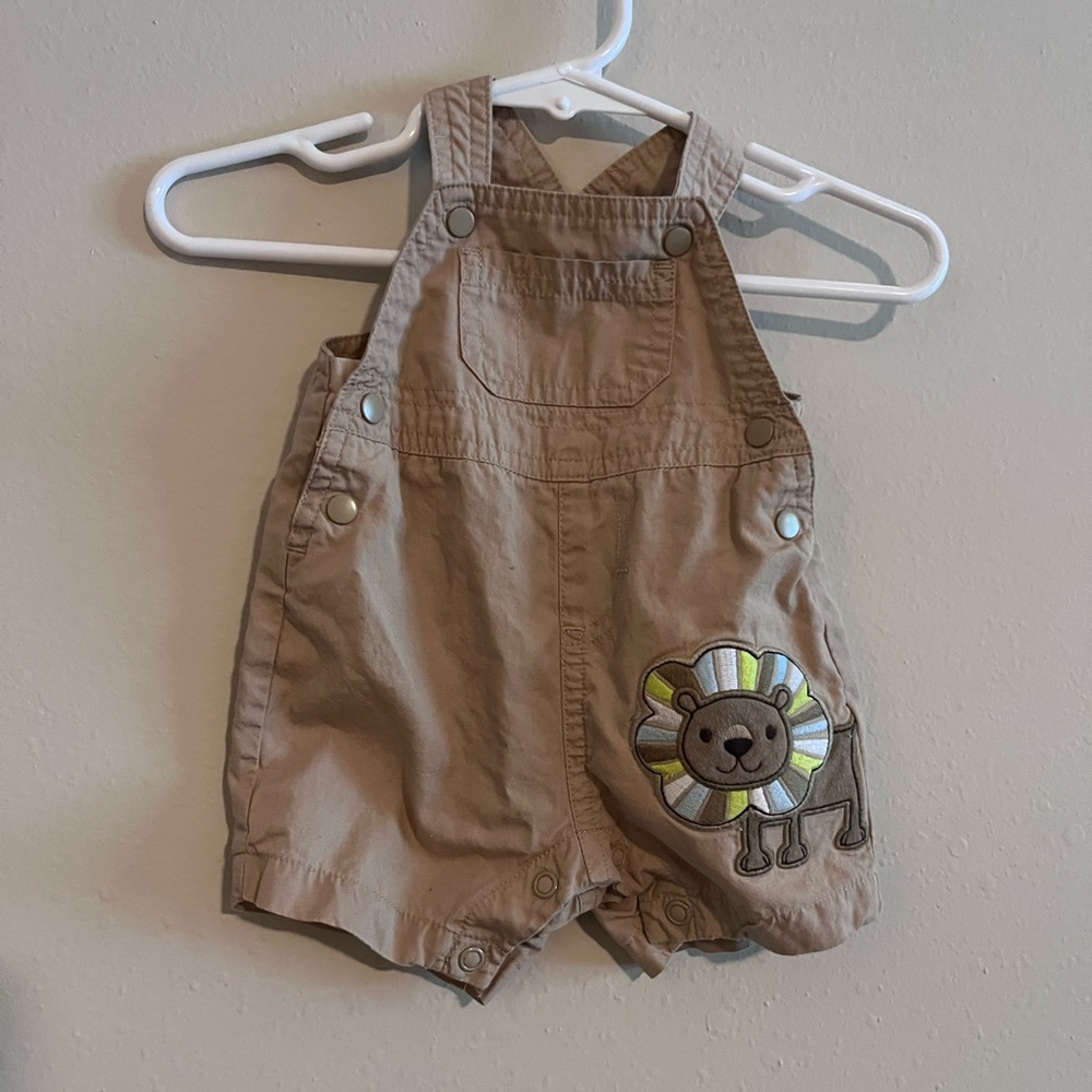 Carters, newborn lion, overall size, newborn